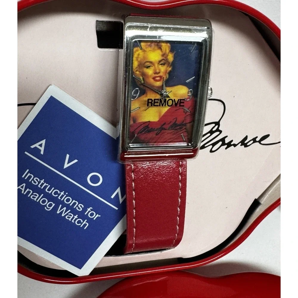 NIB AVON Women's Marilyn Monroe Watch in Lips Shaped Red Tin Box Needs Battery